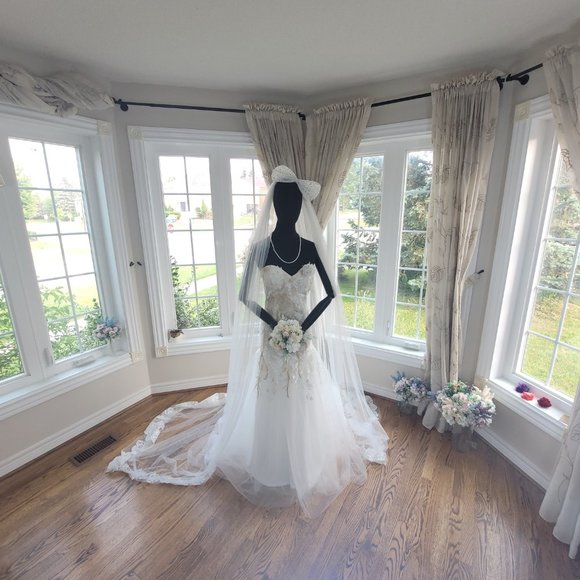 Lace wedding veil - Picture 2 of 9